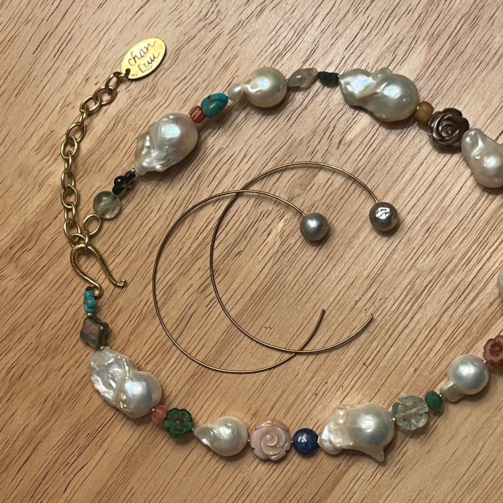 CHAN LUU Set of Pearl Necklace and Hoop Earrings